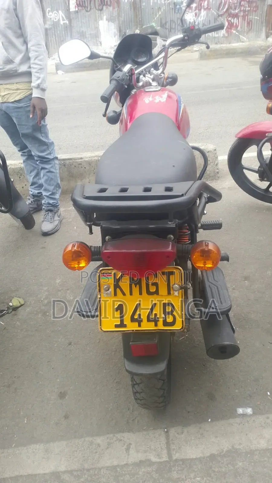Bajaj Boxer 125 2025 Red