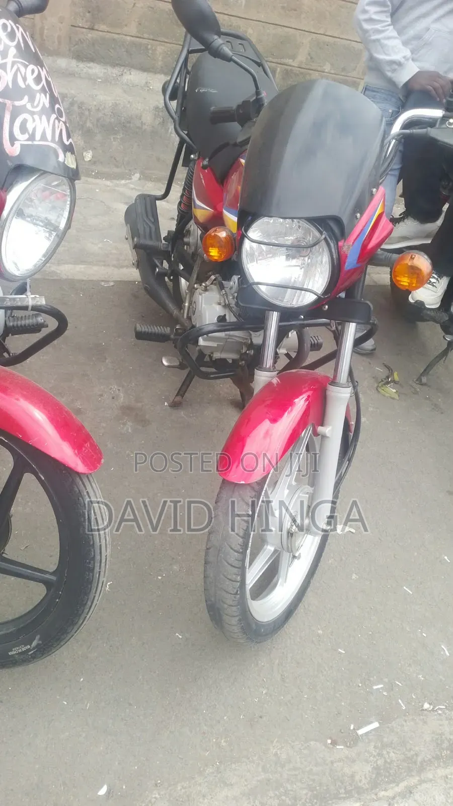 Bajaj Boxer 125 2025 Red