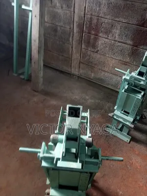 Makiga Wide Interlocking Block Making Machine