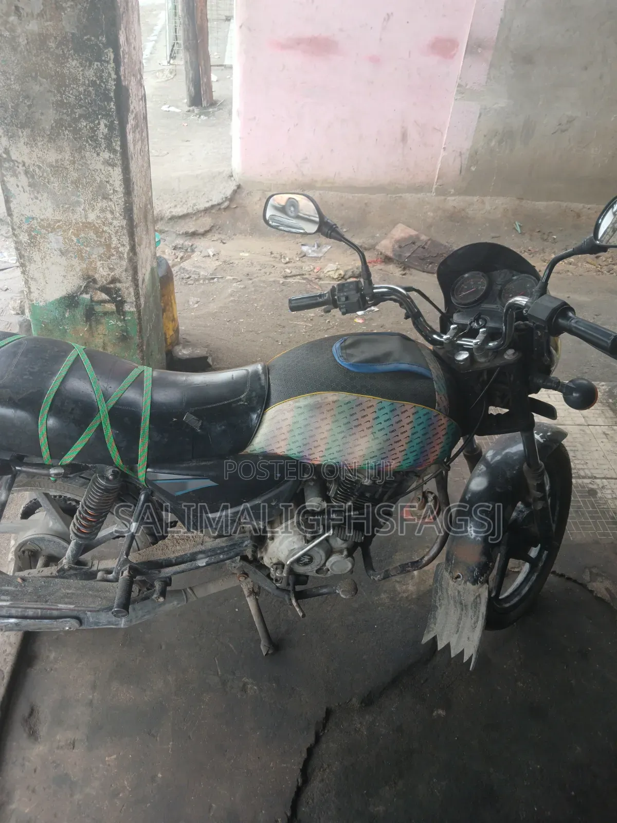 Bajaj Boxer 150 UG 2022 Red