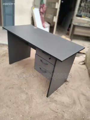 Simple Desk
