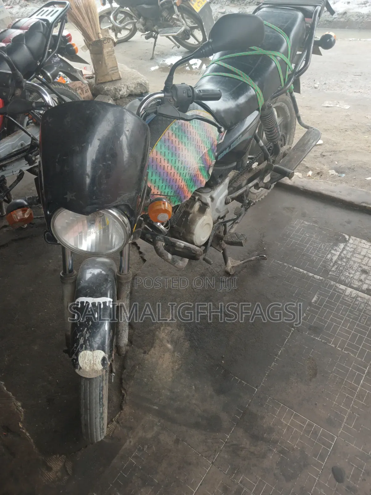 Bajaj Boxer 150 UG 2022 Red