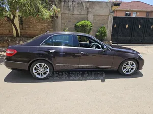 Mercedes-Benz E300 2010 Brown