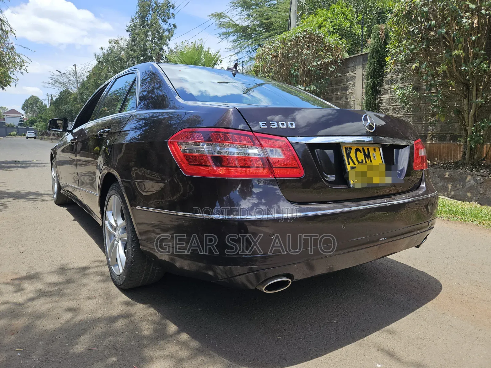 Mercedes-Benz E300 2010 Brown