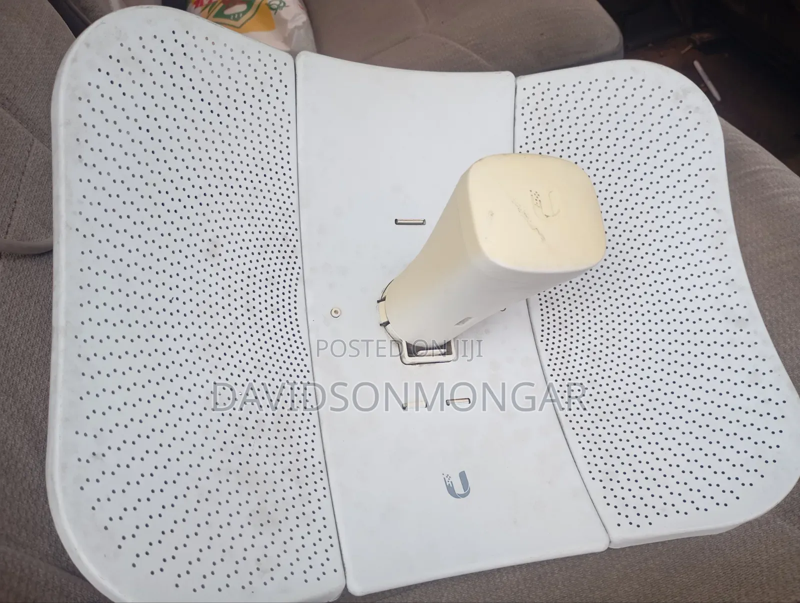 Ubiquiti LBE-5AC-23 5GHz LiteBeam AC, 23 dBi