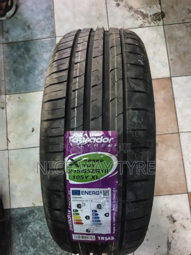235/55r19 Tourador - thumbnail 3