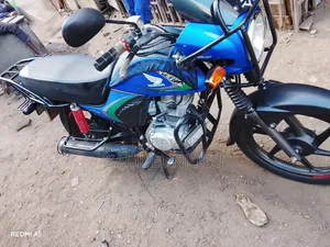 Honda CB 2026 Blue