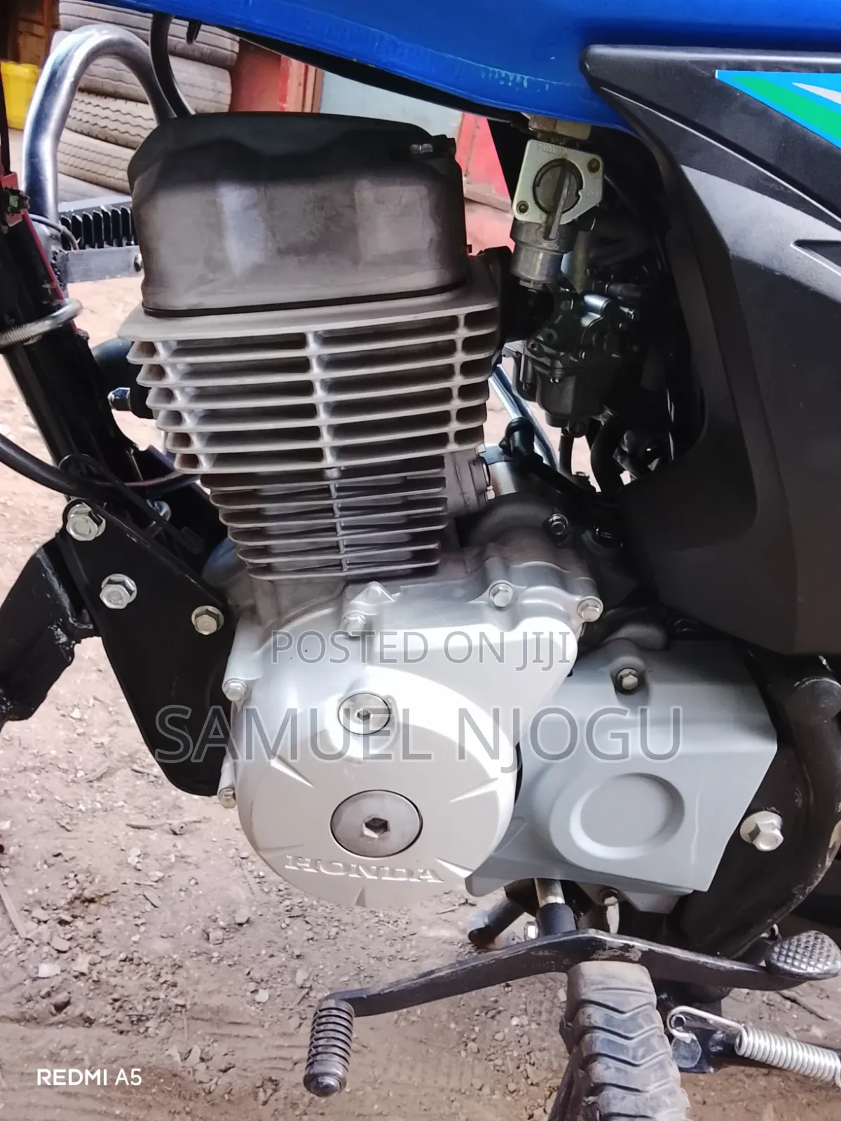 Honda CB 2026 Blue