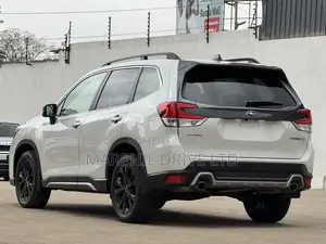 Subaru Forester 2021 White