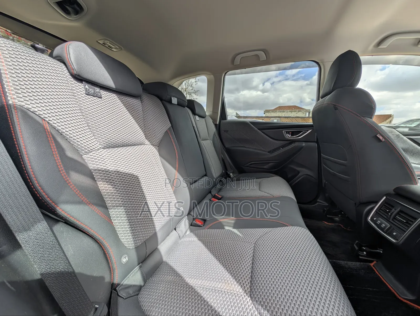Subaru Forester Premium AWD 2019 Gray