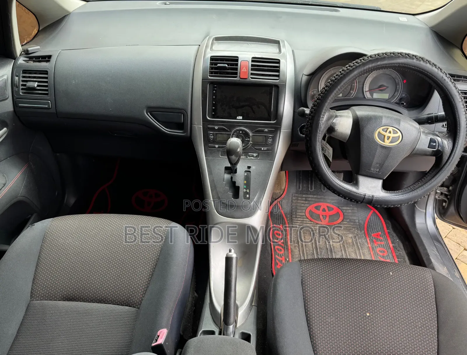 Toyota Auris 2010 Gray