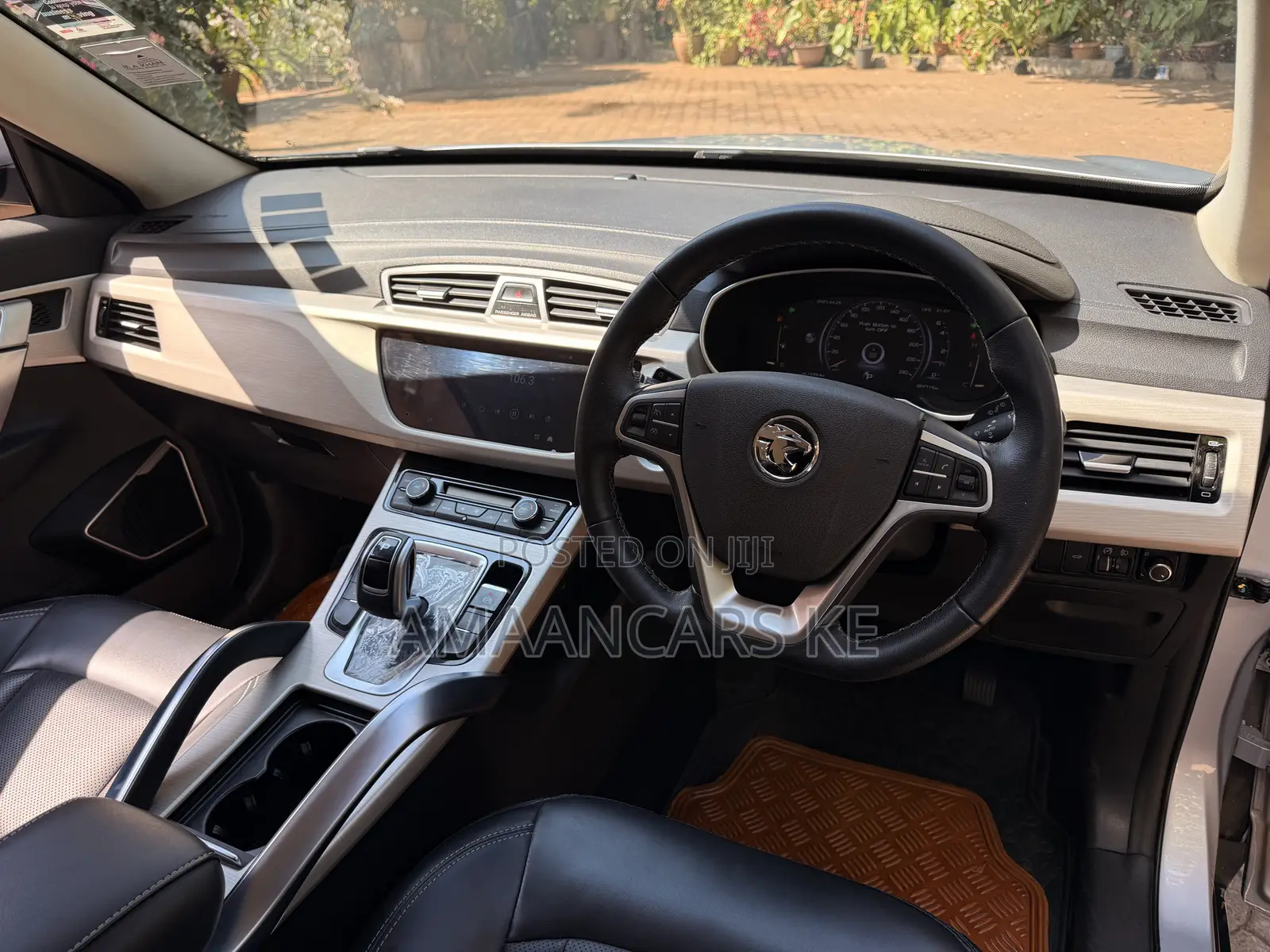 Proton X70 2021 Silver