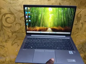 Laptop HP ZBook Firefly 14 G7 16GB Intel Core i7 SSD 256GB