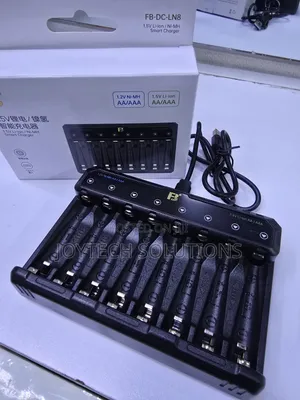 8-Slot Smart Battery Charger AA / AAA 1.2V Ni-Mh & 1.5V Li-Ion