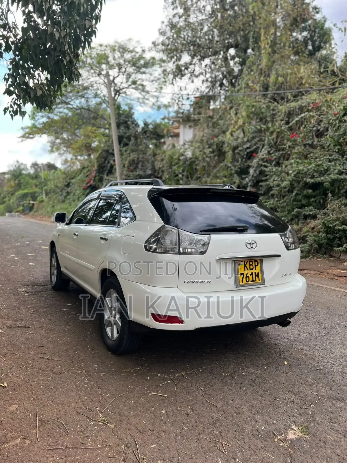 Toyota Harrier 2005 White