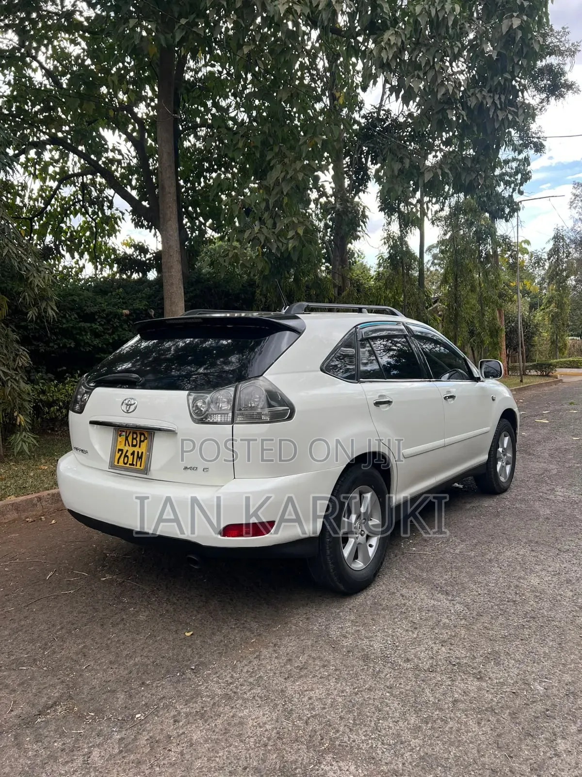 Toyota Harrier 2005 White