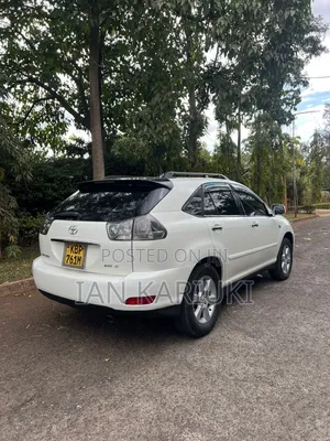 Toyota Harrier 2005 White