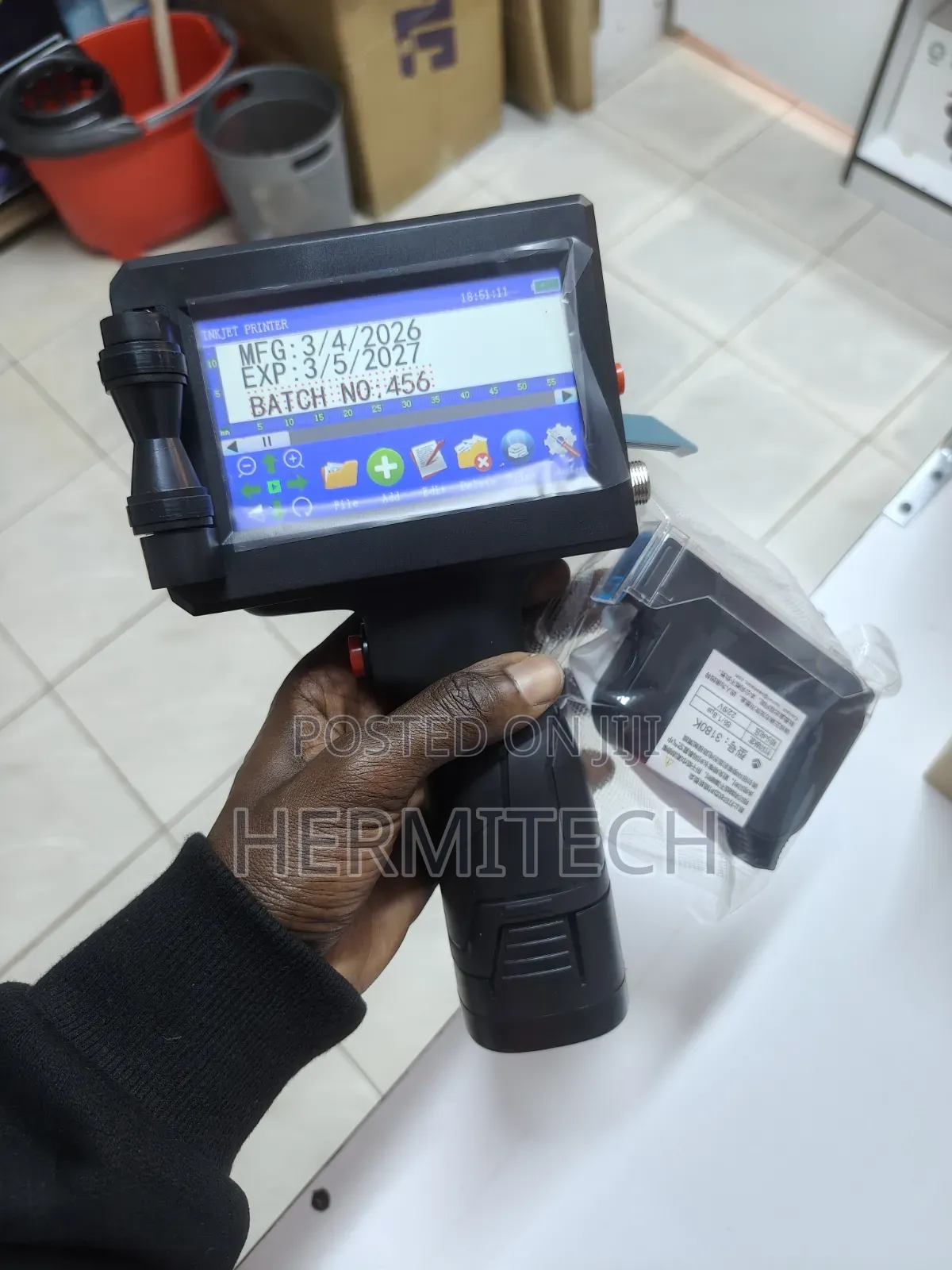 Handheld Inkjet Printer for Plastic Product Marking