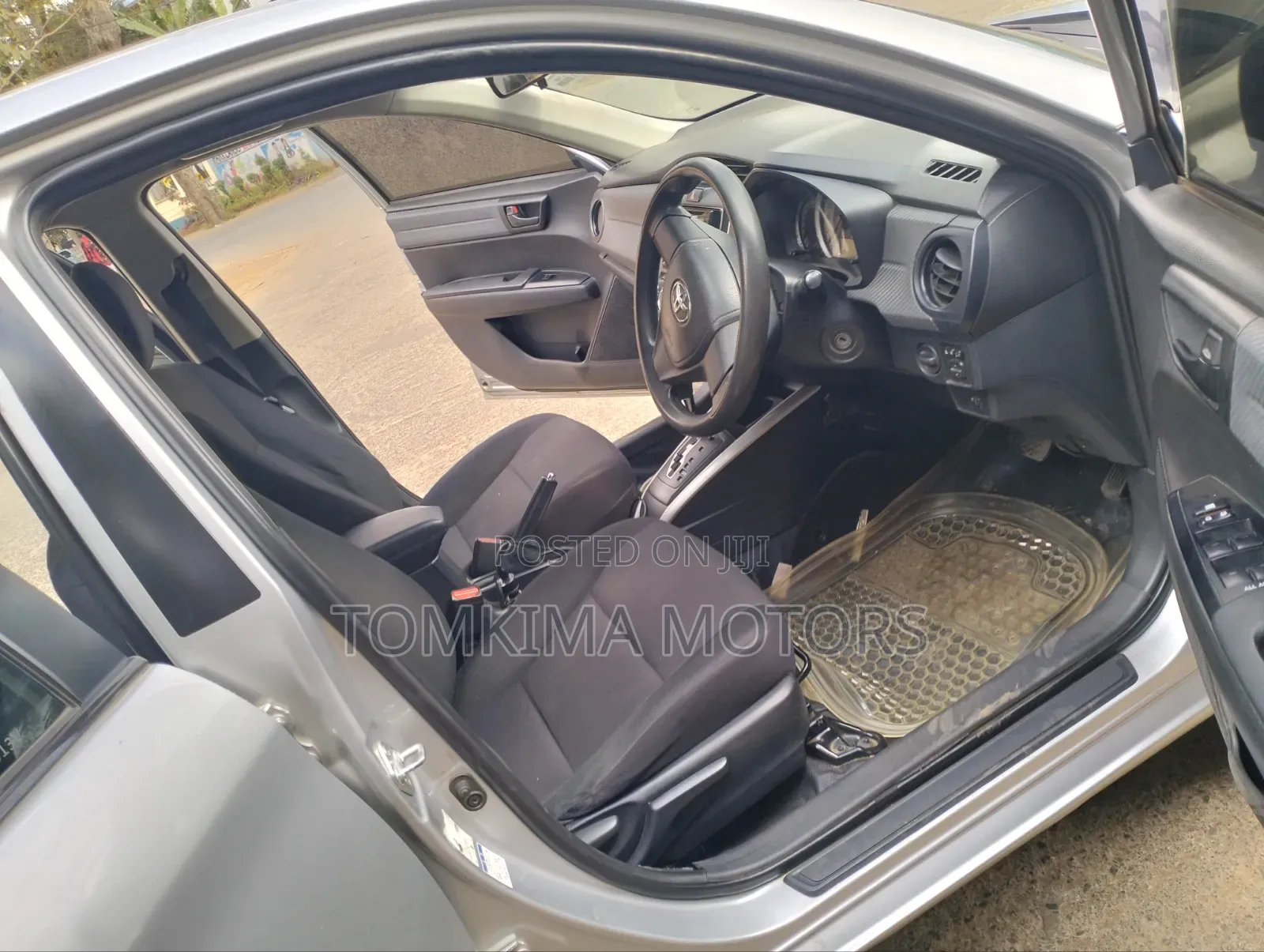 Toyota Corolla Fielder 2014 Silver