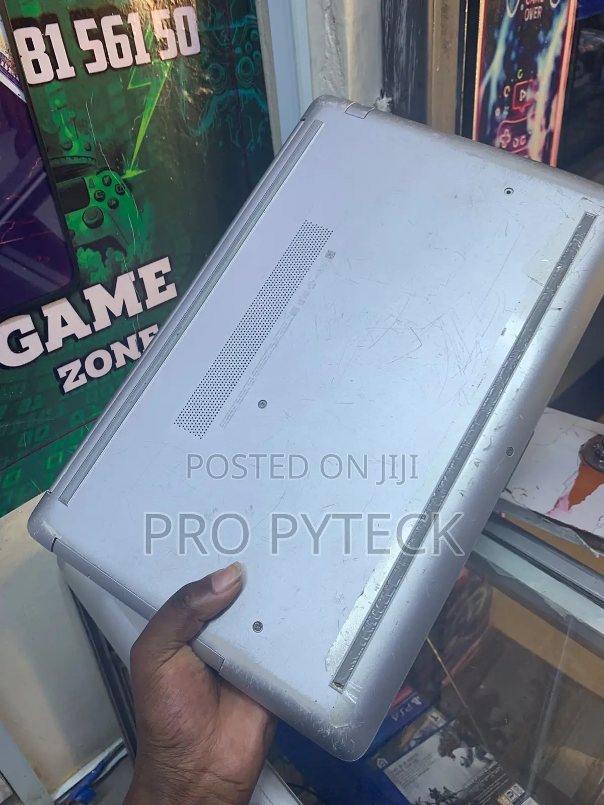 Laptop HP 15-fd0290ns 4GB AMD HDD 1T