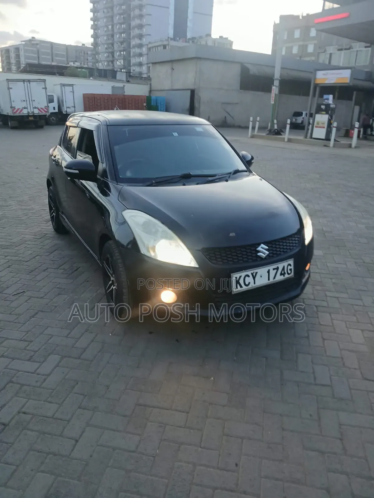 Suzuki Swift 2012 Black