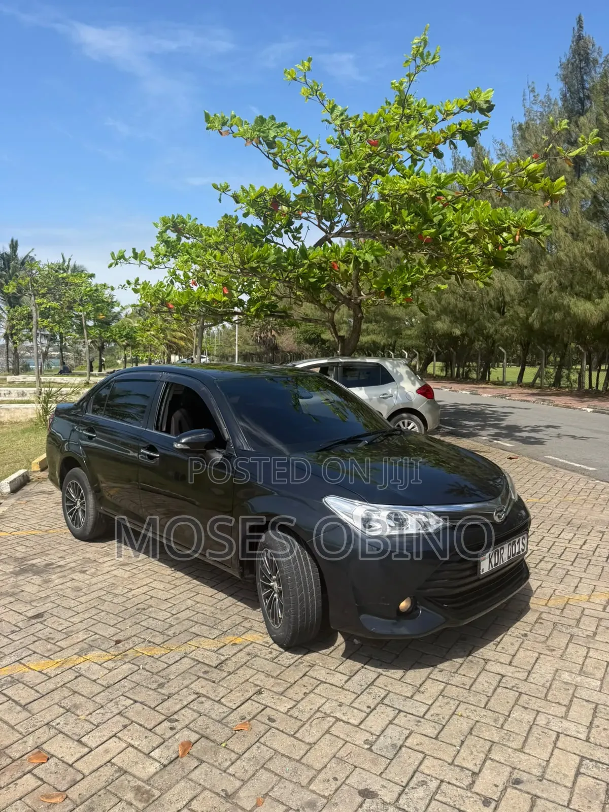 Toyota Axio 2016 Black