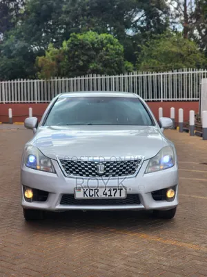 Toyota Crown 2011 Silver