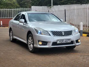 Toyota Crown 2011 Silver