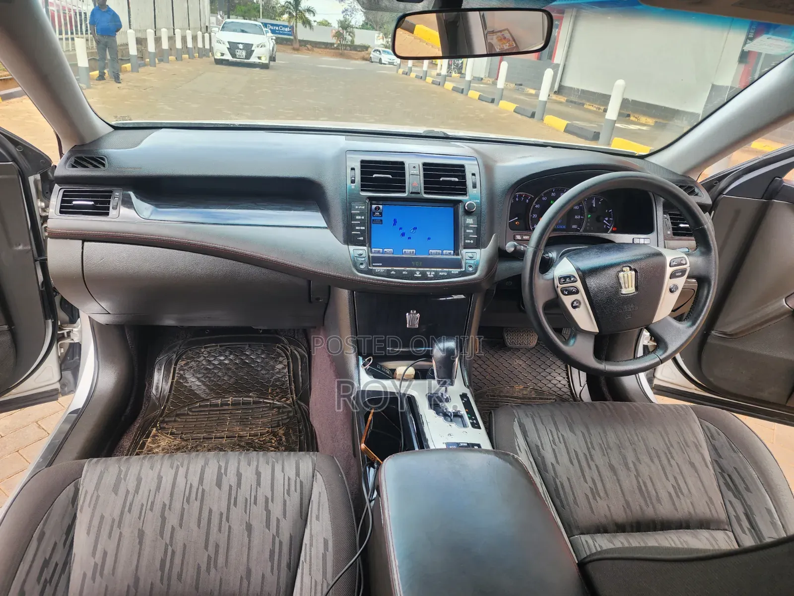 Toyota Crown 2011 Silver
