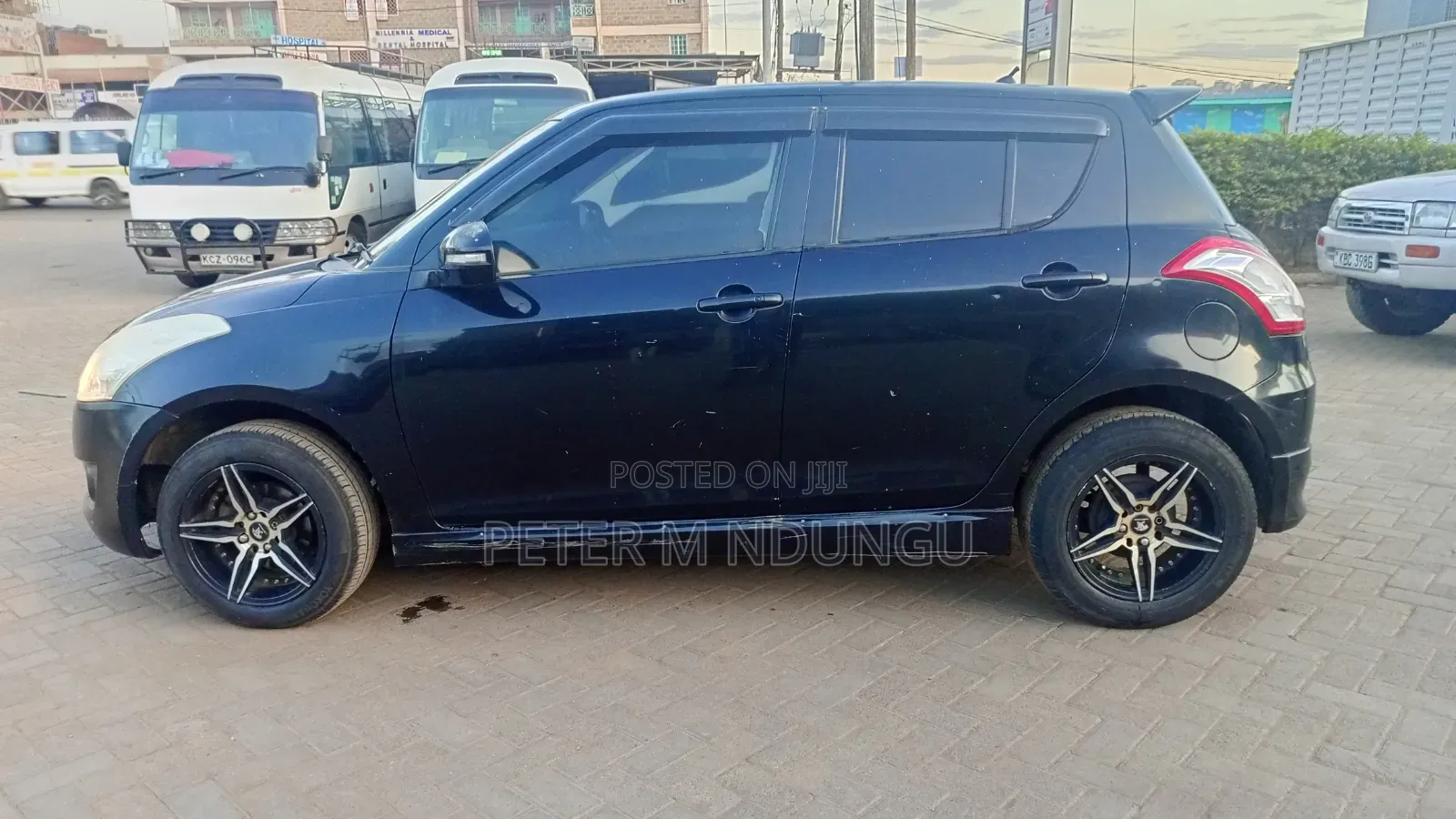 Suzuki Swift 2012 Black