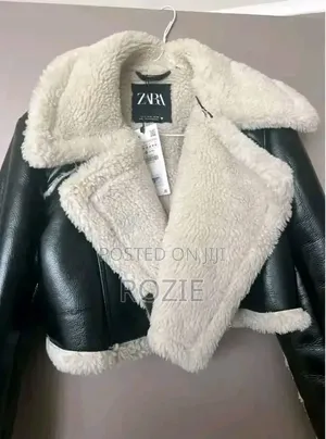 Women’s Black & Cream Warm Jacket – Stylish Winter Jacket