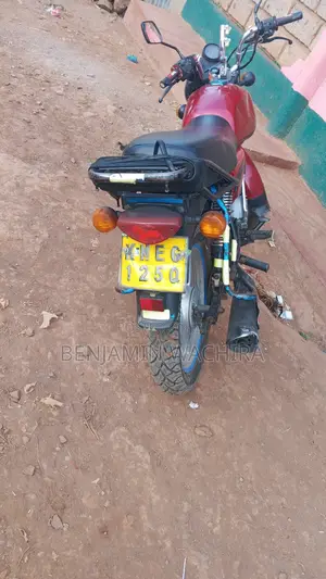 Bajaj Boxer 150 UG 2017 Red