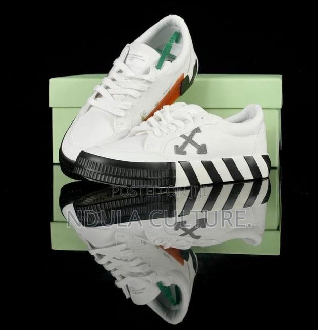The Off-White Low Vulcanized Leather Sneaker - thumbnail 5