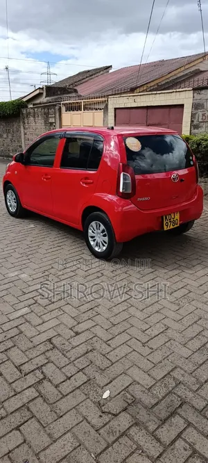 Toyota Passo 2015 Red