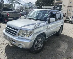 Mitsubishi Pajero IO 2004
