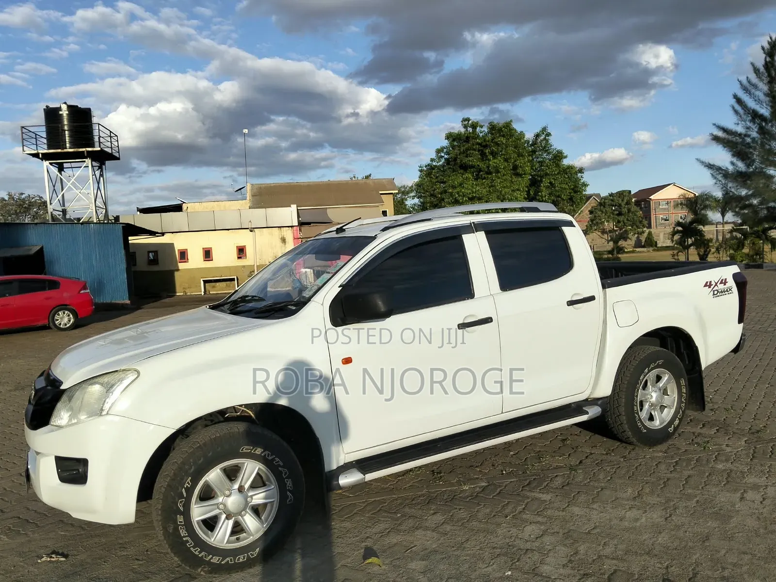 Isuzu D-MAX 2013 White