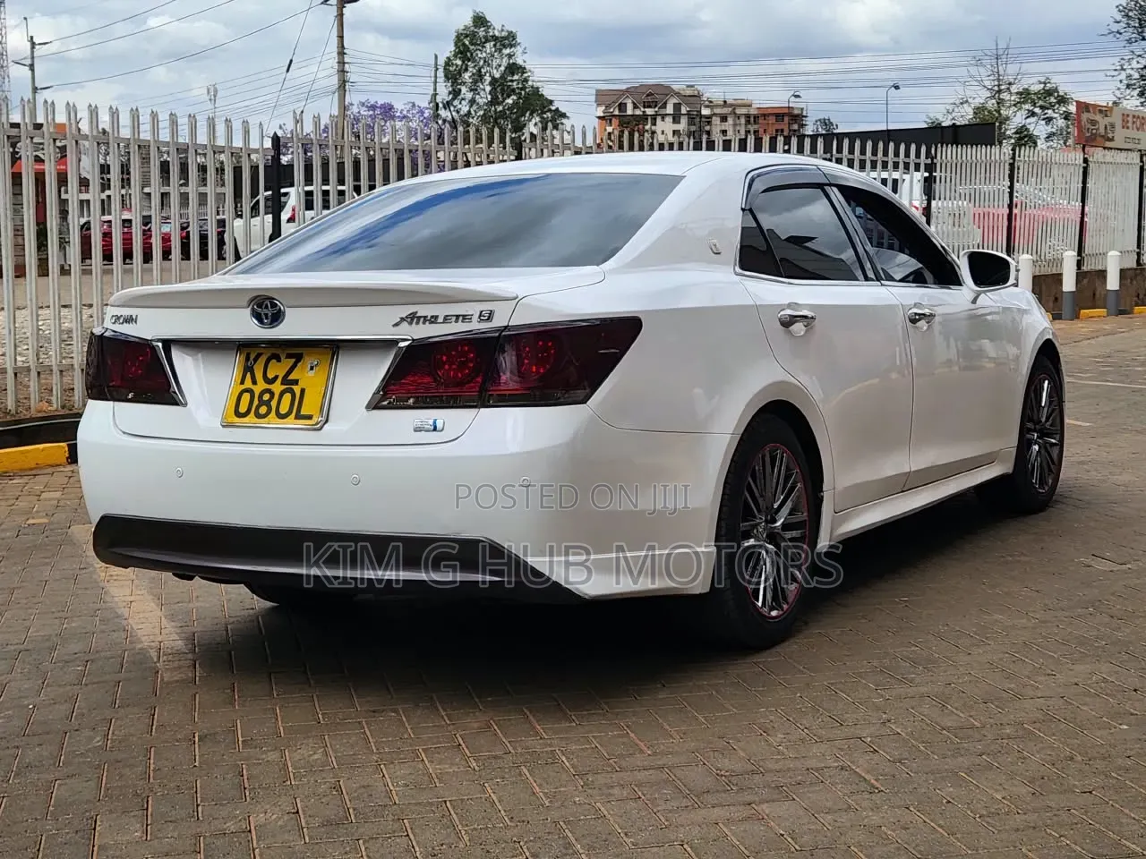 Toyota Crown 2013 White