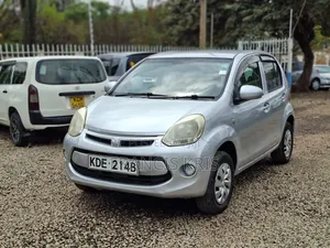 Toyota Passo 2014 Silver