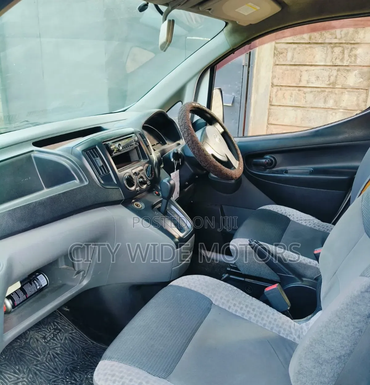 Nissan NV200 2011 White
