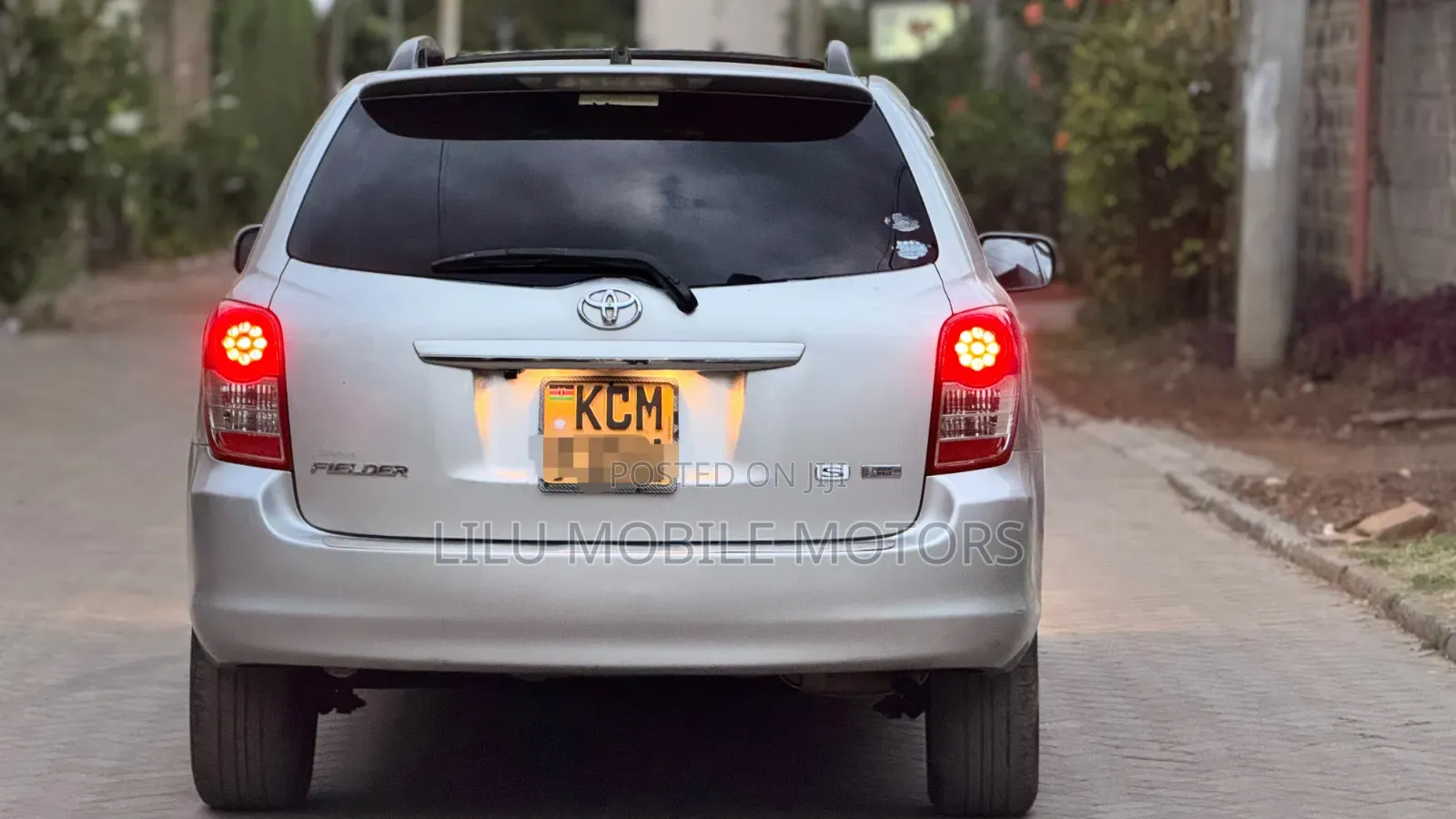 Toyota Corolla Fielder 2010 Silver