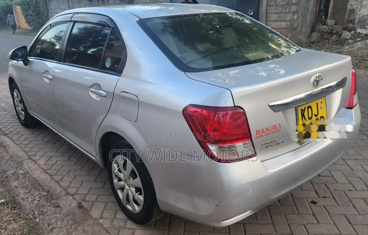 Toyota Axio 2014 Silver