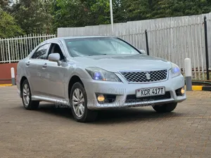Toyota Crown 2011 Silver