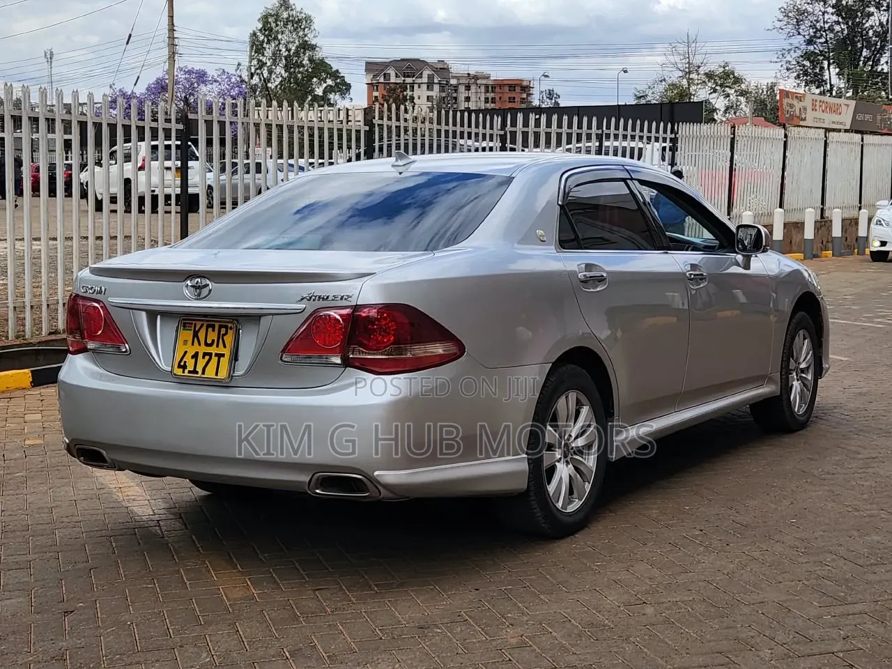 Toyota Crown 2011 Silver