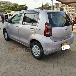 Toyota Passo 2014 Pink