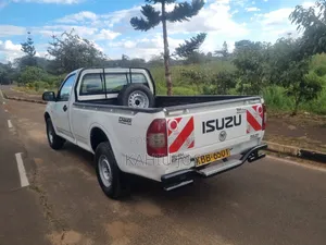 Isuzu D-MAX 2008 White