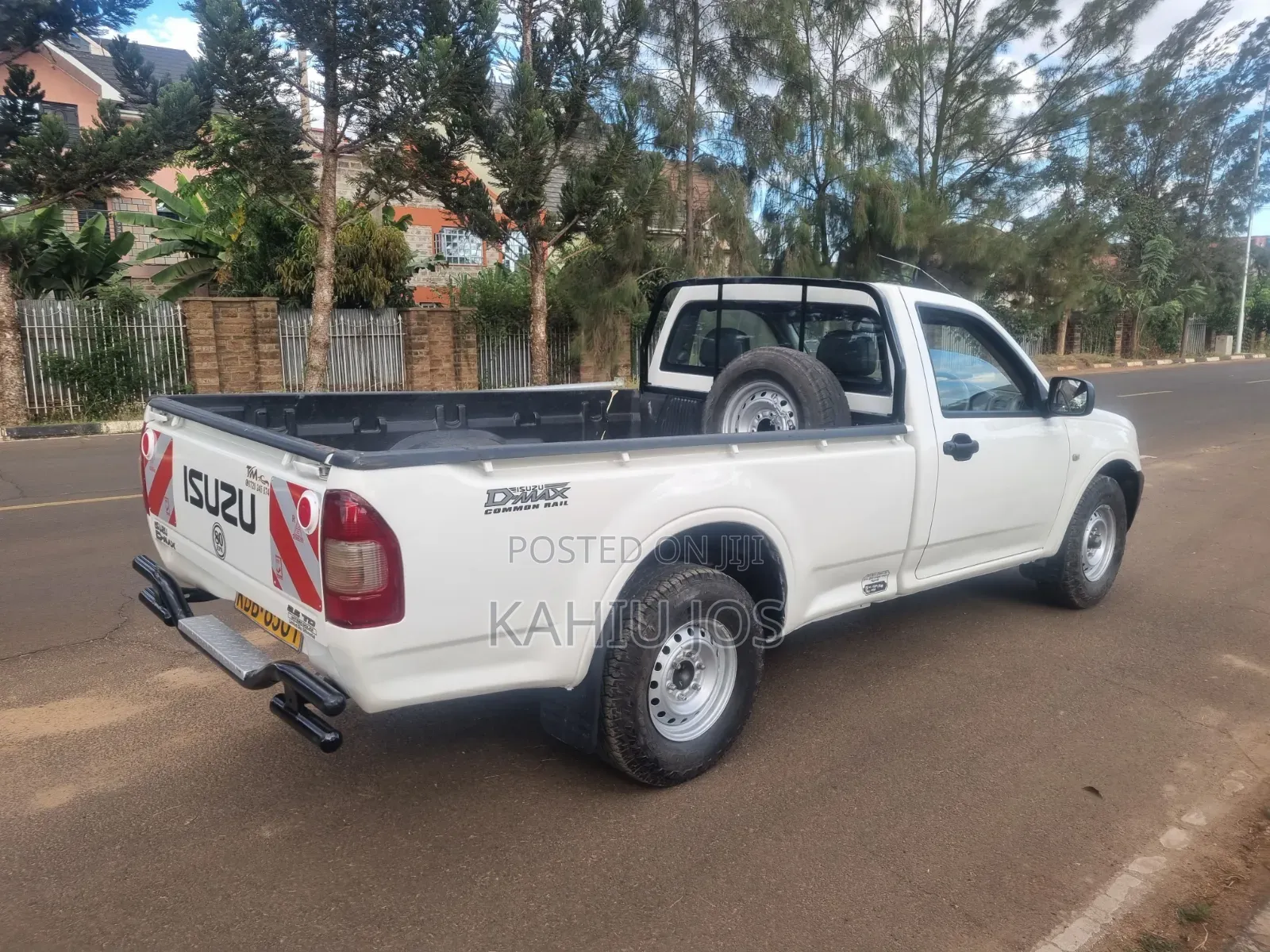 Isuzu D-MAX 2008 White