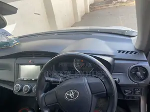 Toyota Axio 1.5 X 2WD 2018 Silver