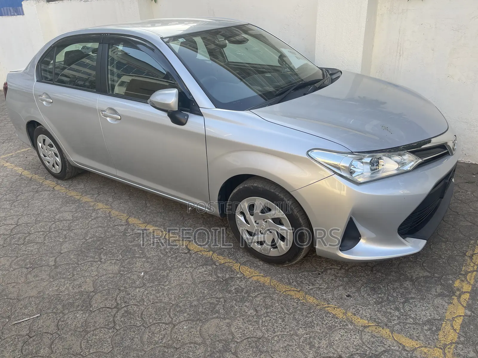 Toyota Axio 1.5 X 2WD 2018 Silver