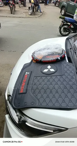 Heavy Duty Black Rubber Mitsubishi Floor Mats With Quilted Pattern