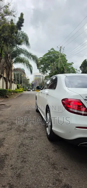 Mercedes-Benz E200 2016 White